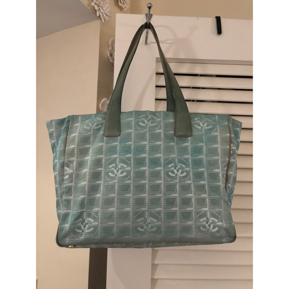 Chanel Handbags - Women's Chanel Green New Travel Line Tote Bag One Size